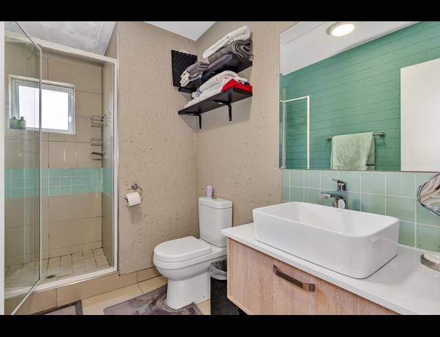 2 BEDROOM APARTMENT FOR SALE IN PAULSHOF